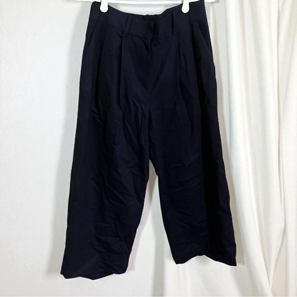 COS Wool blend Navy Blue Pleated Cropped Trouser Pants Size 4